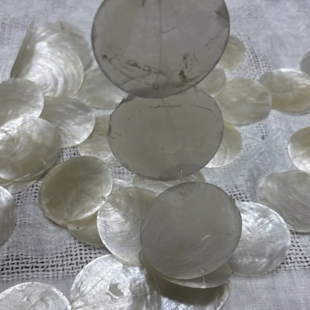 45 Pre Strung Capiz Shells White Round 2